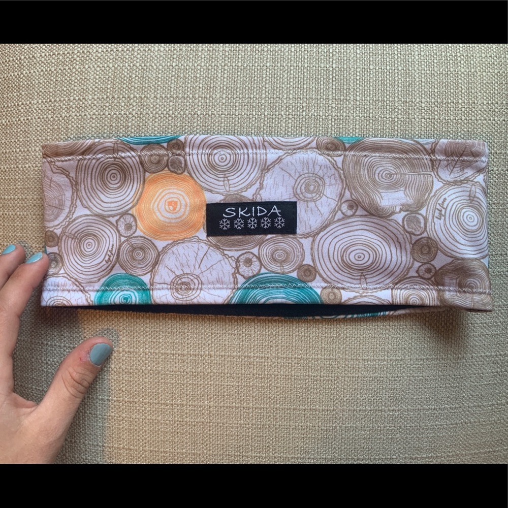Skida headband! Only worn a few times!
